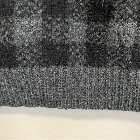 Nordstrom Brass Plum vintage wool sweater gray and red size medium - Picture 5 of 7